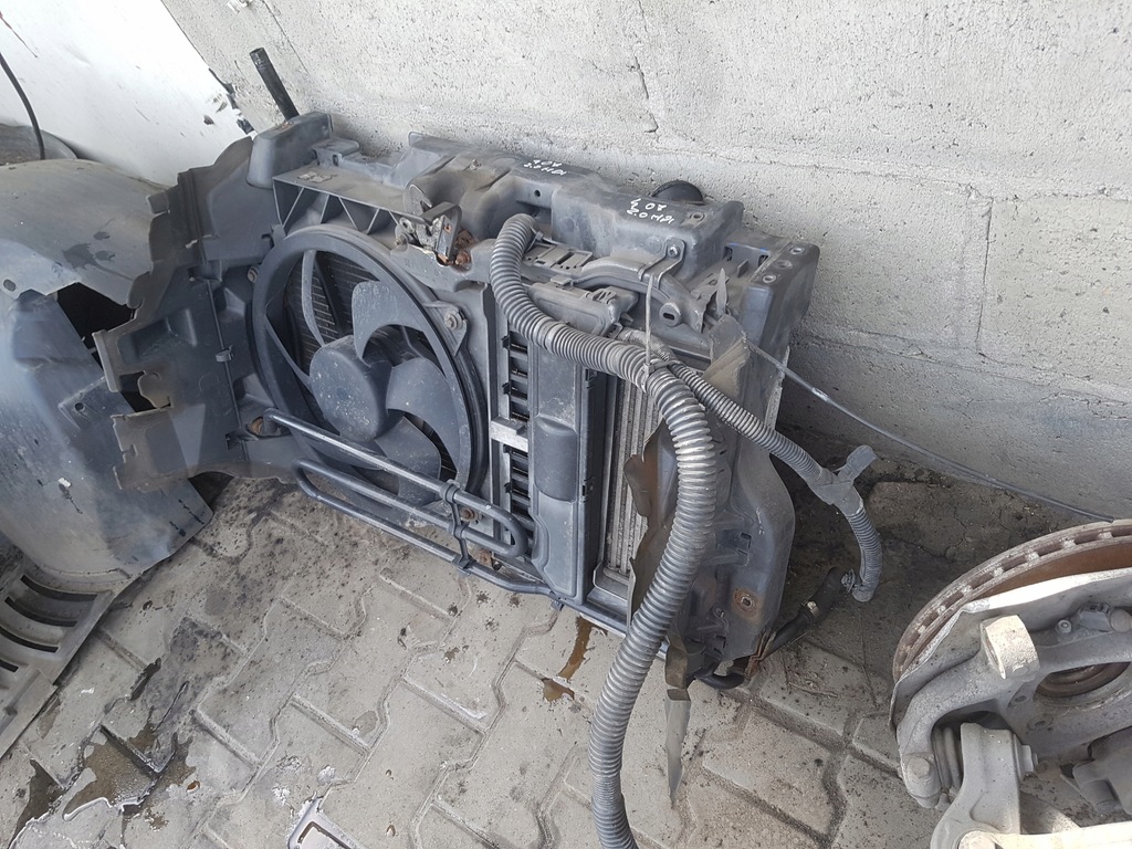 фото №5, Peugeot 407 04r- 2.0 hdi pas передній радіатор