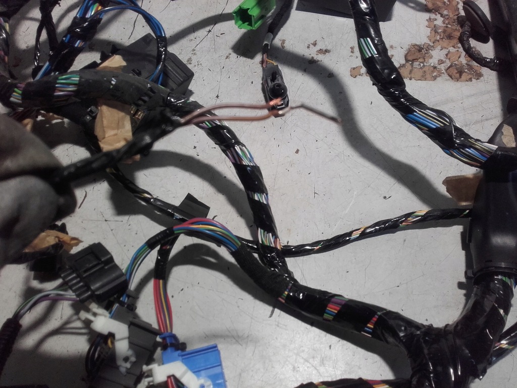 фото №7, Ford b-max електропроводка джгут салону