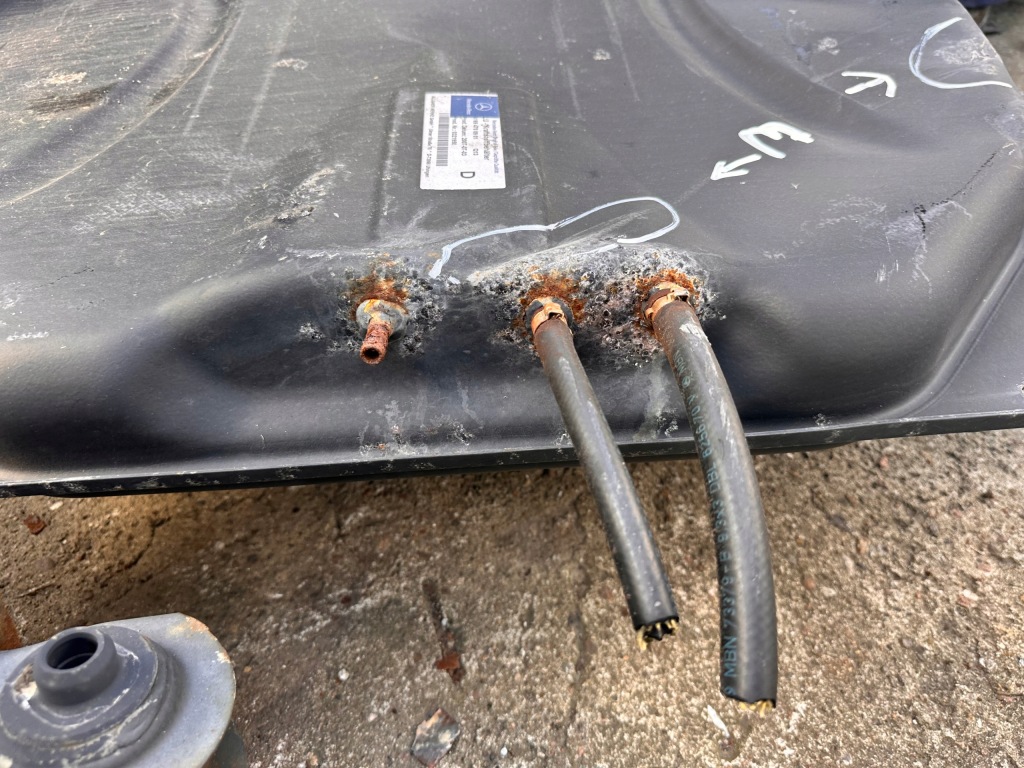 Mercedes a klasa w169 b klasa w245 бак пального з насос bak disel Недорого