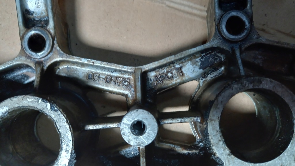 фото №3, Крышка клапанов rover 75 2.5b 99r