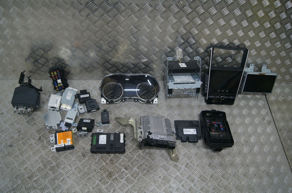 фото №7, Infiniti q50 3.0 v6 электроника электропроводка usa