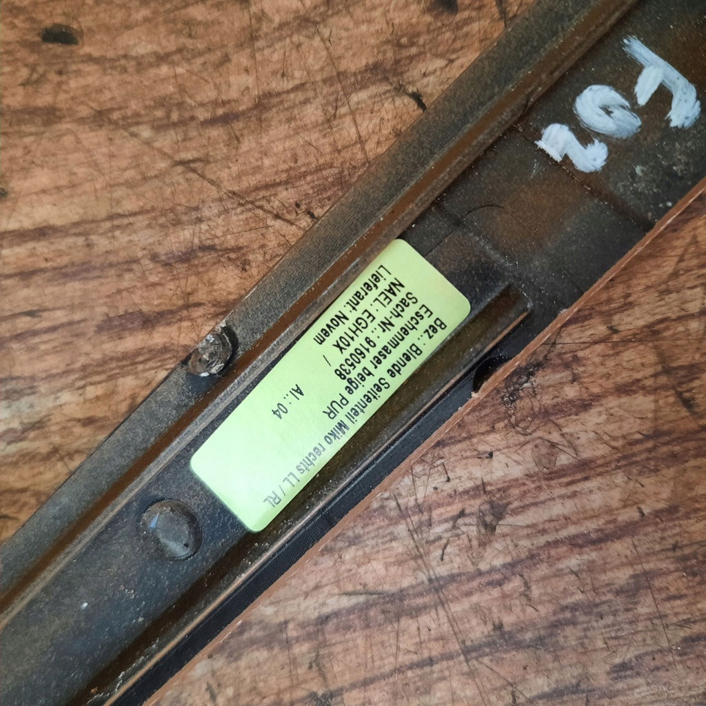 фото №5, F02 bmw 7 молдинг туннель среднего 9160538