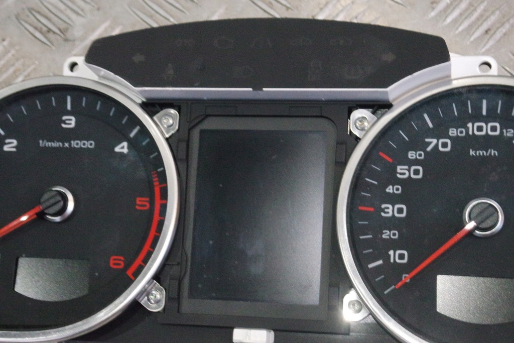 фото №5, Счетчик приборы audi q7 4l 4l0920931q