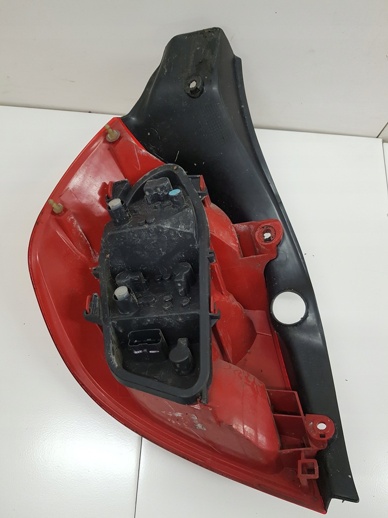 фото №1, Лампа правая задняя renault clio 3