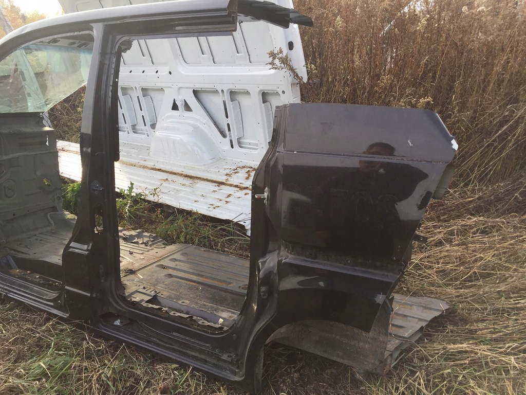 фото №6, Nissan nv200 09-19 четверть блок двигателя порог bok левый