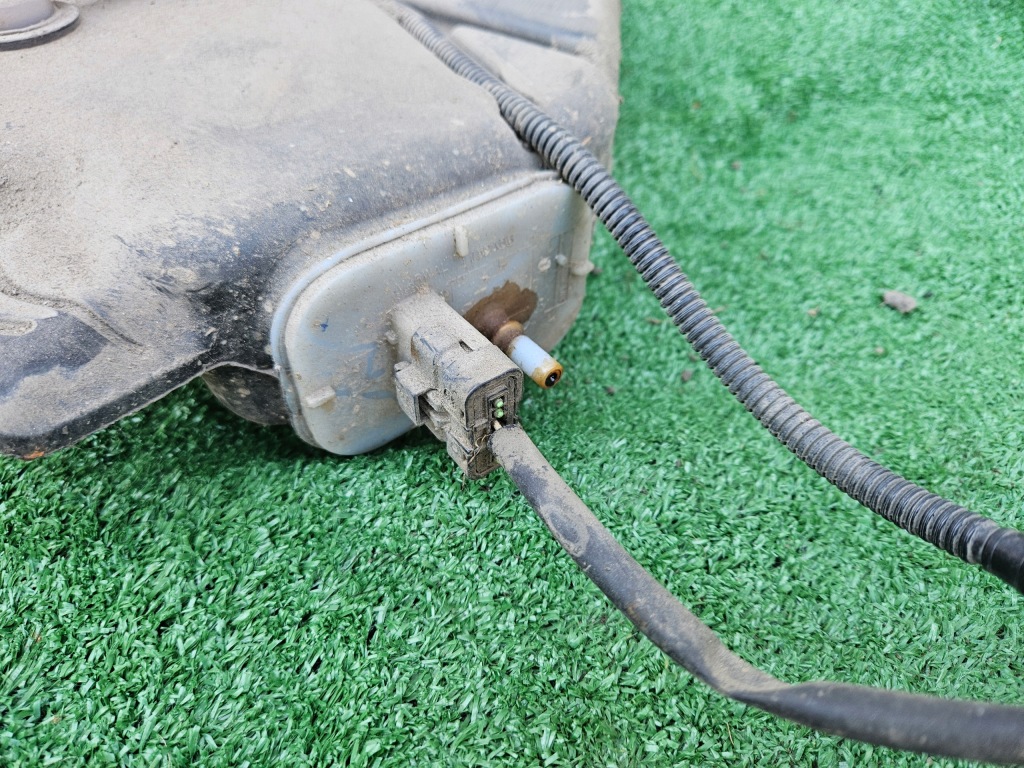 Бак жидкость fap peugeot 508 10r- с Разборки