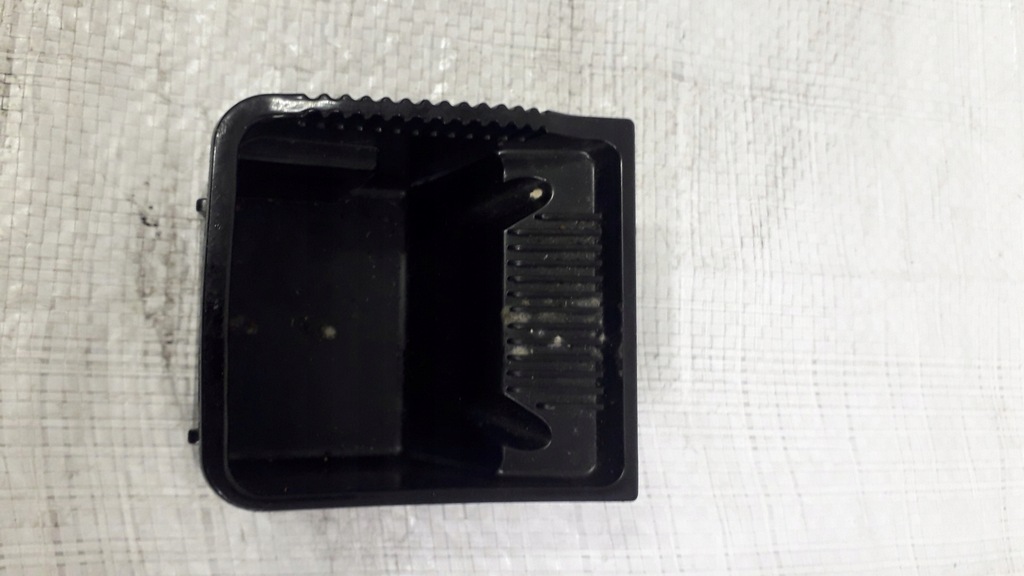 фото №10, 1j0857311a 01c попільничка vw golf iv 4 bora