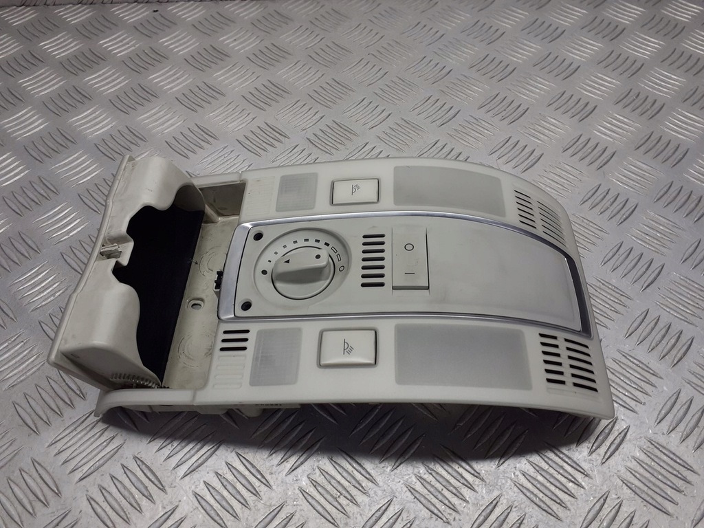 фото №1, Освещение кабины audi a6 c6 4f0951177