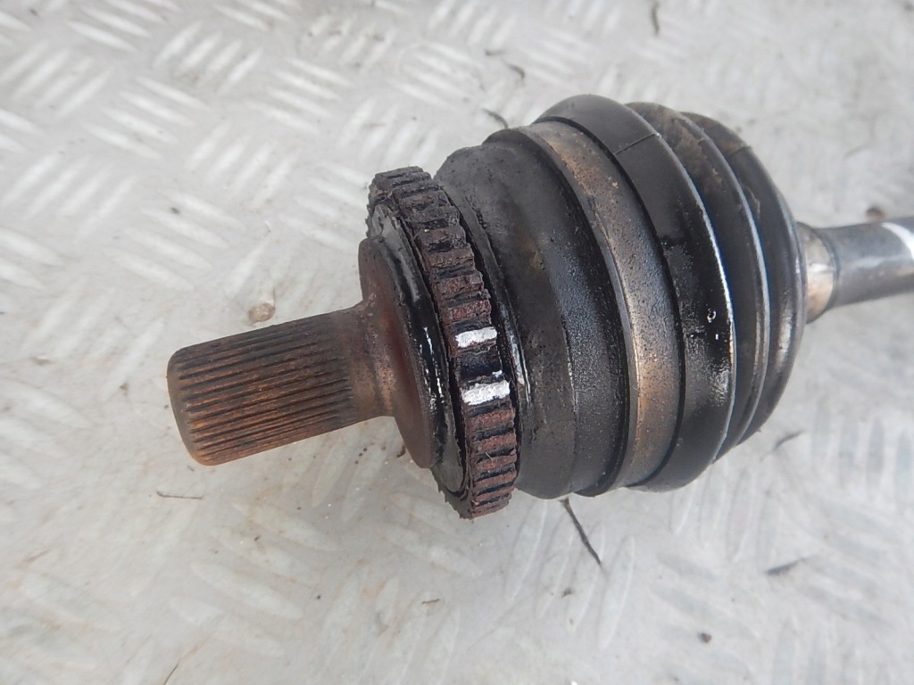 фото №2, Volvo s60 i v70 ii lift 2.4b ліва привідний вал перед