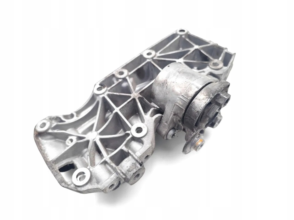 Bmw 1 series кронштейн генератора 116d дизель 85kw 116 hp 8506863 174786 Недорого