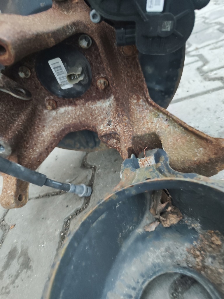 фото №4, Поворотный кулак задняя правая ford escape mk2 lift 2017