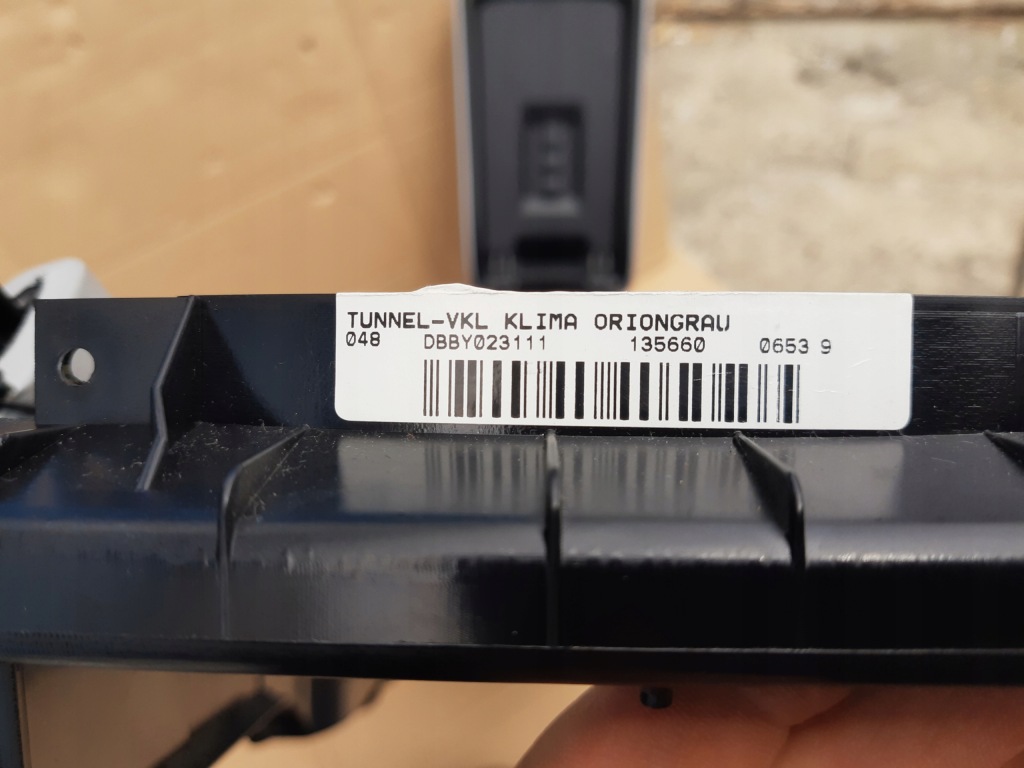 фото №10, Mercedes c w203 підлокітник тунель oriongrau a2036806550 7g64