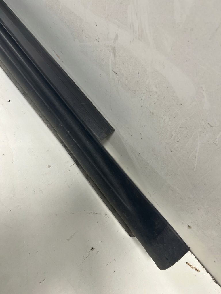 Porsche panamera 971 молдинг накладка порог порог правая с Разборки