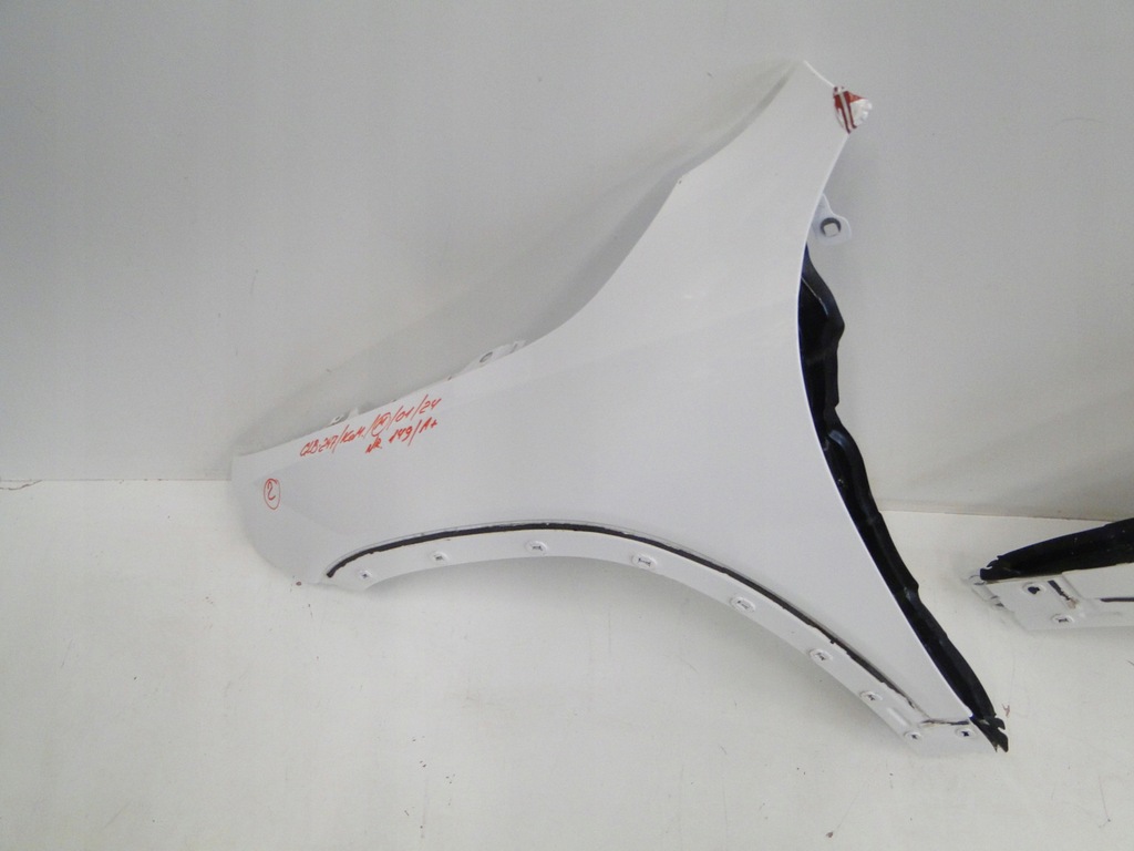 фото №7, Mercedes glb 247 x247 крыло передний левый 149