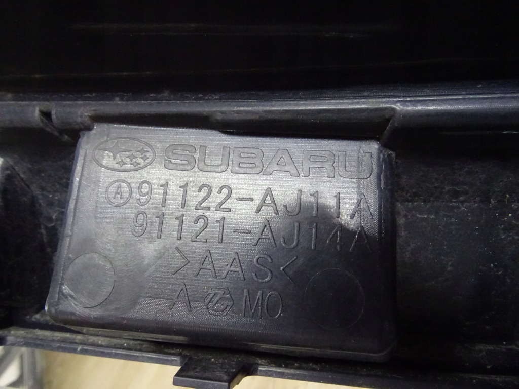 Subaru outback 2013 2014 решётка радиатора решётка радиатора перед 91122-aj11a Цена