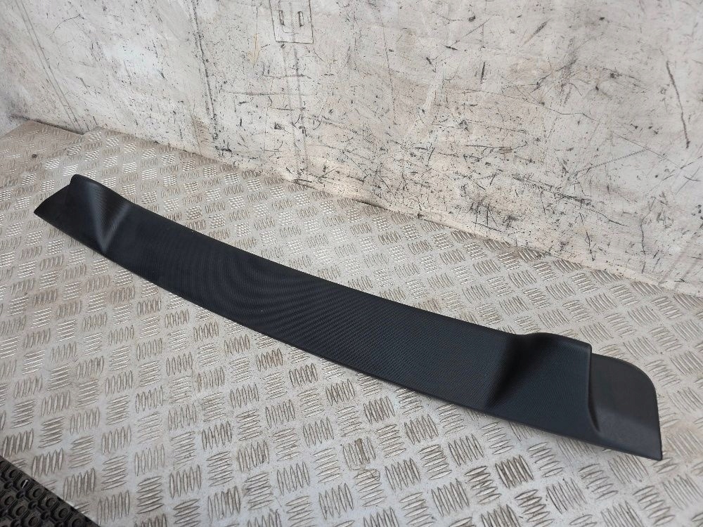 фото №8, Обшивка крышки багажника bmw 5 g30 7390401 2.0l дизель 140kw 2018