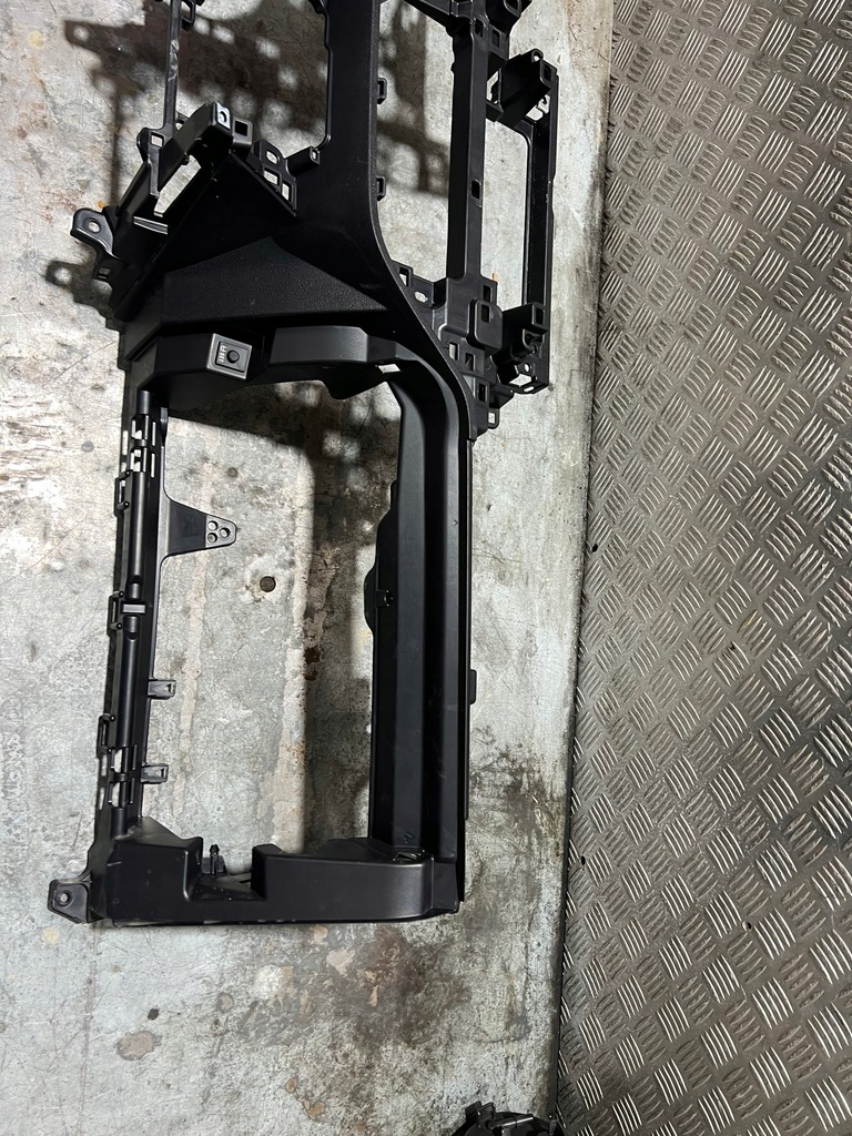 фото №6, Toyota auris ii e18 12-18 каркас панели dół консоли бардачка