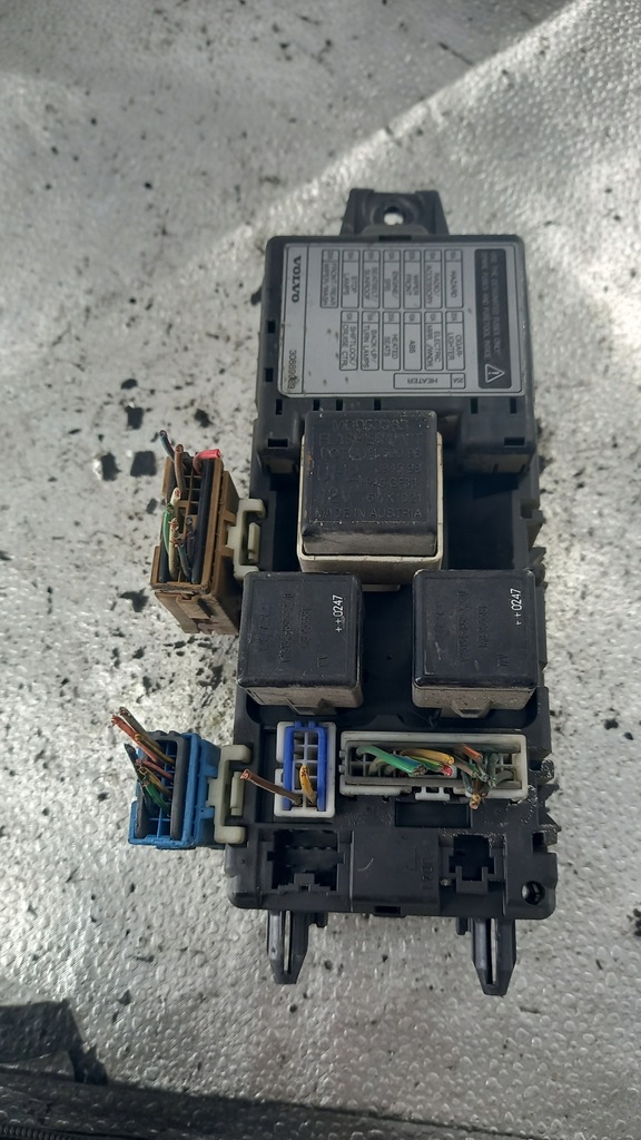 фото №1, Коробка bezp. volvo v40 03r hb 30889989