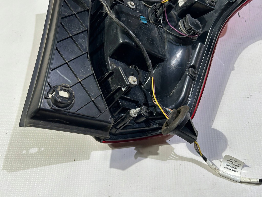 фото №10, Лампа задняя задняя левая led оригинал ford explorer v 2016-