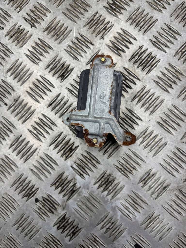 фото №11, Привод замка дверь правый задняя mitsubishi pajero ii mb669754 2pin