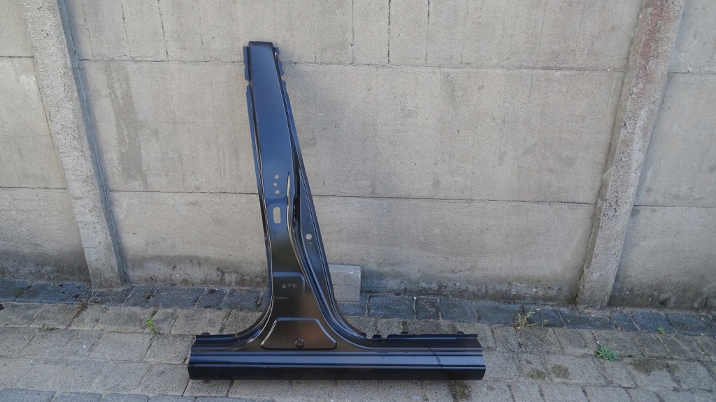 фото №1, Toyota yaris iii - блок двигуна, поріг правий новий оригінал