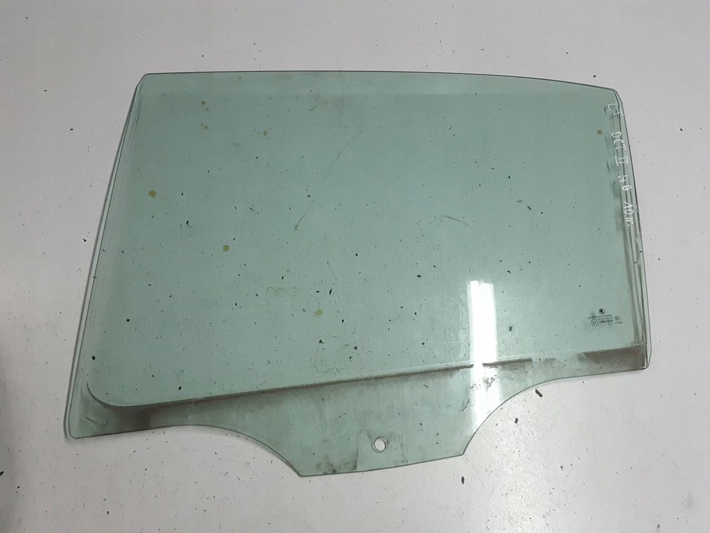 фото №1, Skoda octavia 2 ii lift 10r hb скло двері ліва задня задня