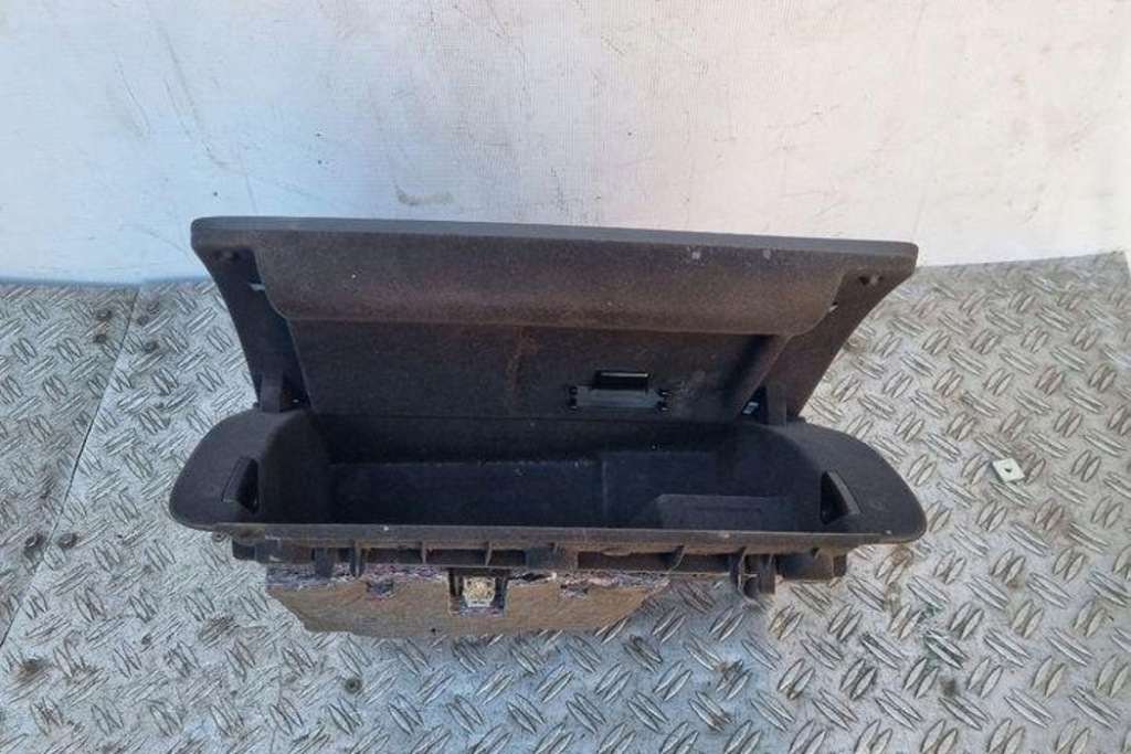 фото №8, Бардачок audi q7 4l 4l1857035d 3.0l дизель 171kw 2007