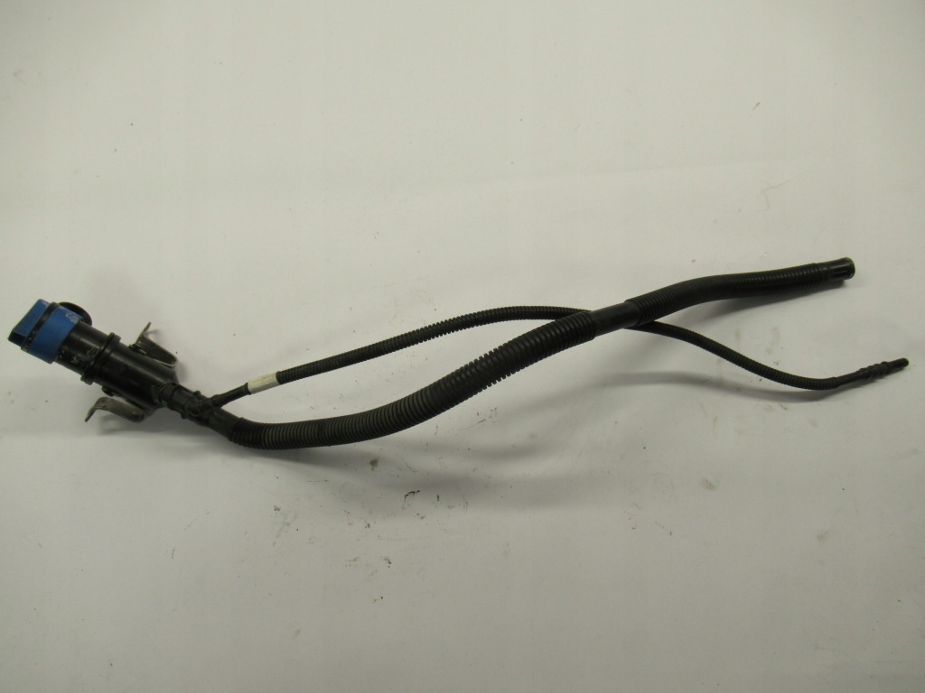 фото №1, Bmw f10 f11 трубка заливна горловина adblue 7331701