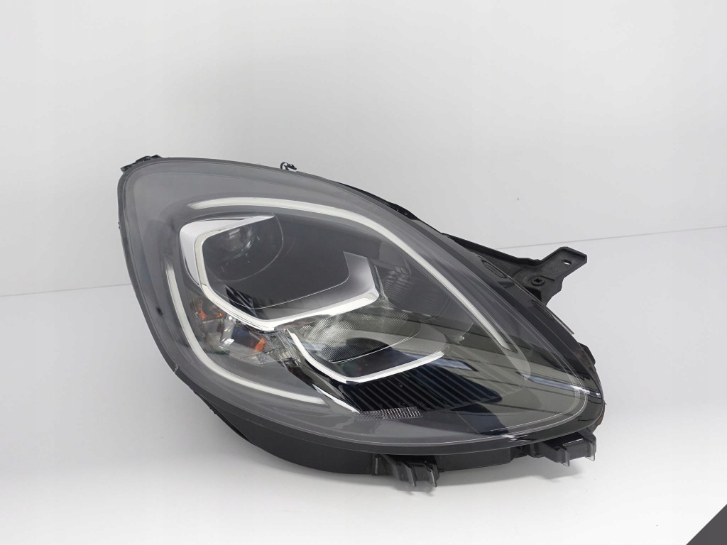 фото №1, Ford puma 19- лампа full led права europa b.ładna