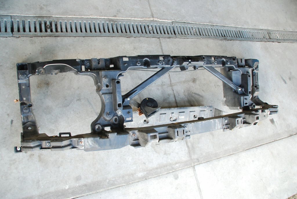 фото №5, Land rover discovery iii pas передний панель фары