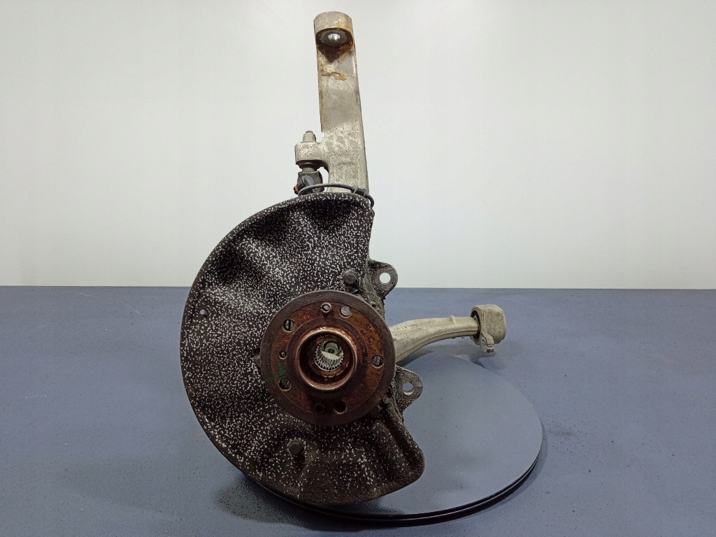 фото №1, Mercedes gls x166 3.0 cdi поворотный кулак ступица левая перед передняя