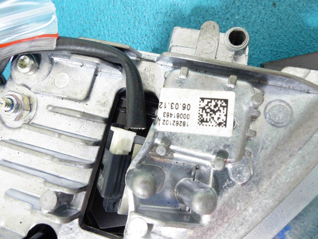 фото №3, Led фара правого audi a8 d4 09-13