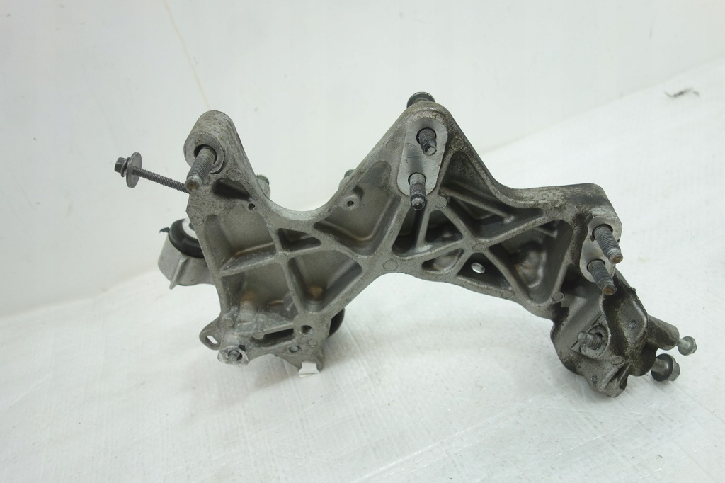 фото №2, Кронштейн двигателя 1.6 dci biturbo r9m452 renault talisman 12318640r