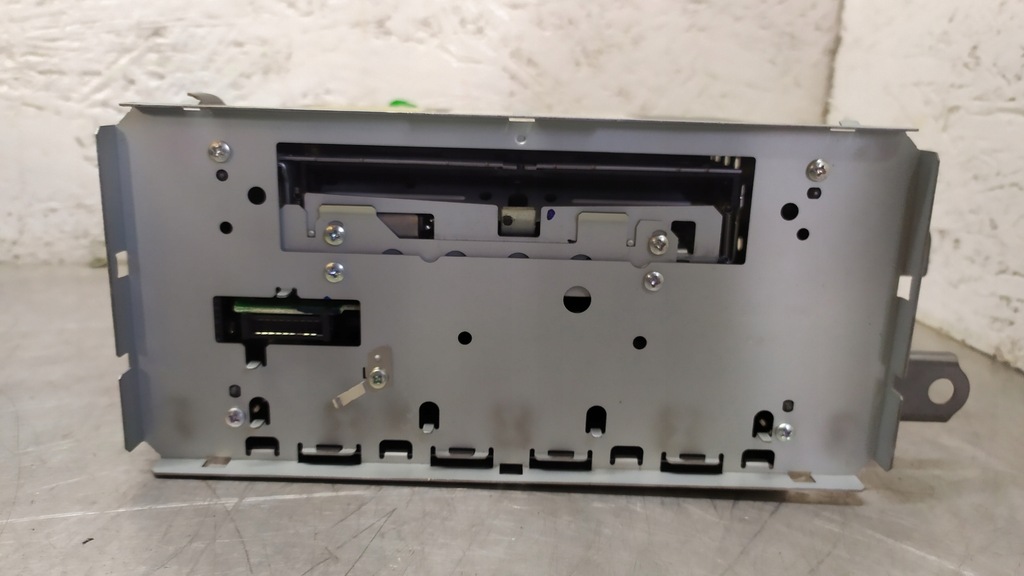 фото №1, Toyota auris i радио заводской 86120-1a240