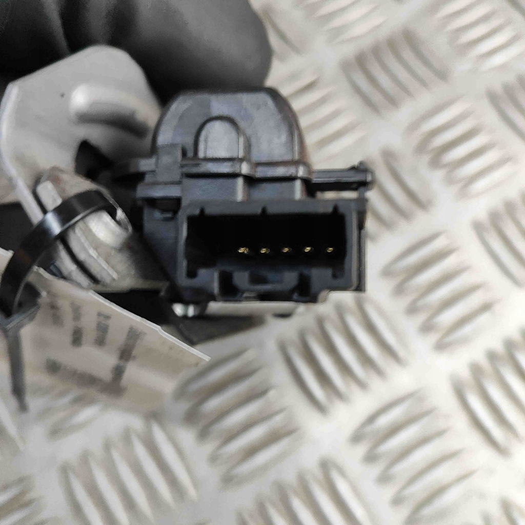 фото №8, Замок кришки багажника ford mondeo v turnier ds7an442a66ab 30815419 2.0l