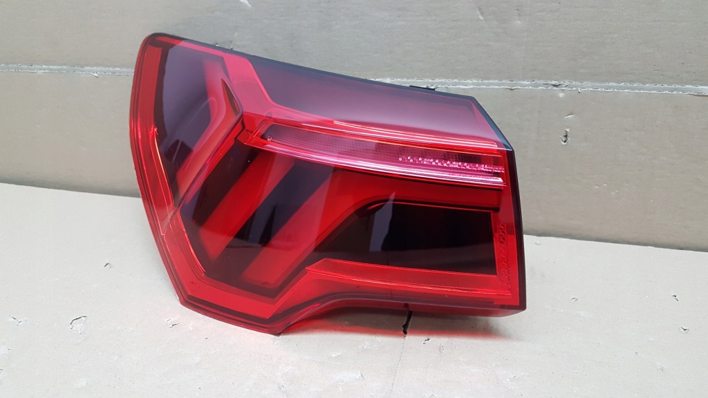 Фара задній ліва audi q3 2 led 83a945091 Недорого