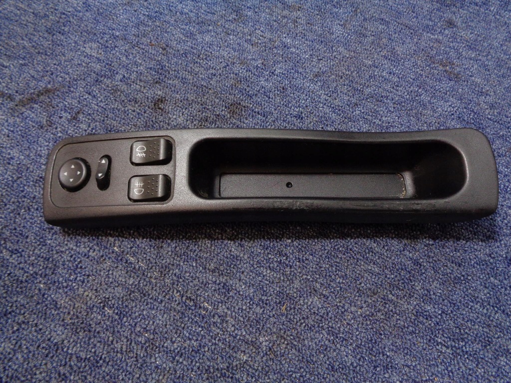 фото №1, Переключатель зеркал света 156016100 alfa romeo 156 1997-2003r.