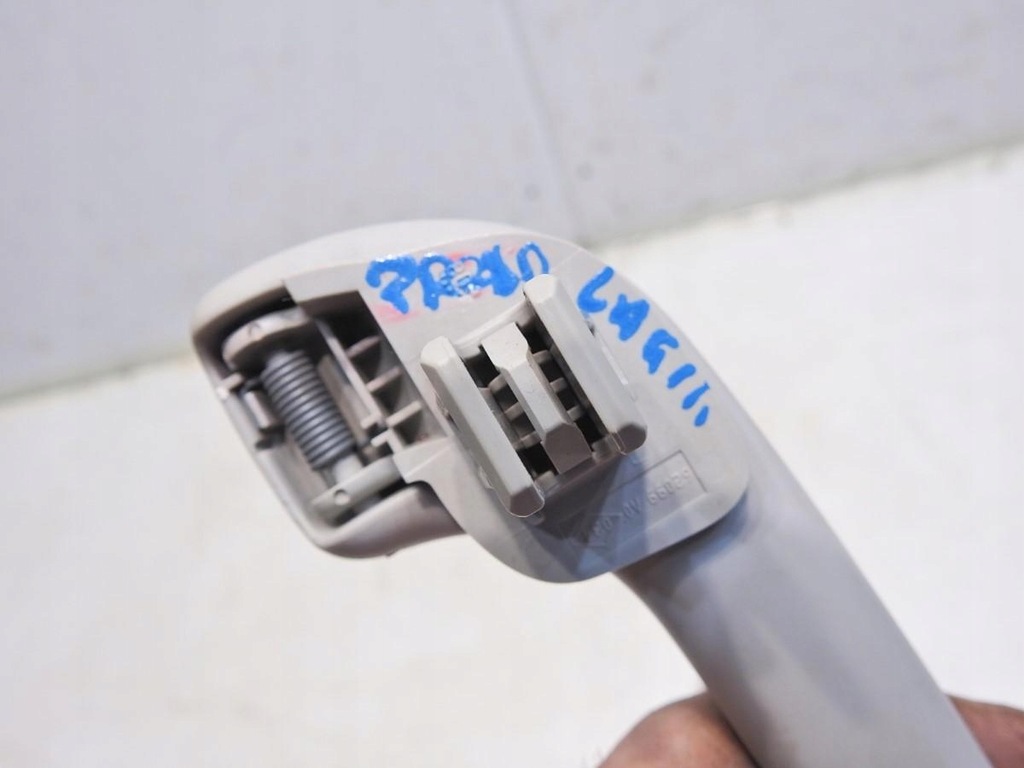 фото №3, Ручка кронштейн потолочный перед renault laguna iii