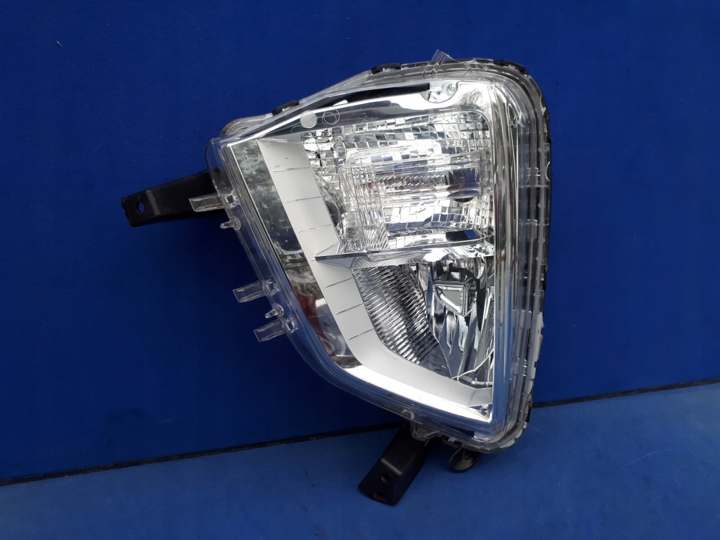 фото №1, Mitsubishi eclipse cross 17- противотуманная фара поворотник