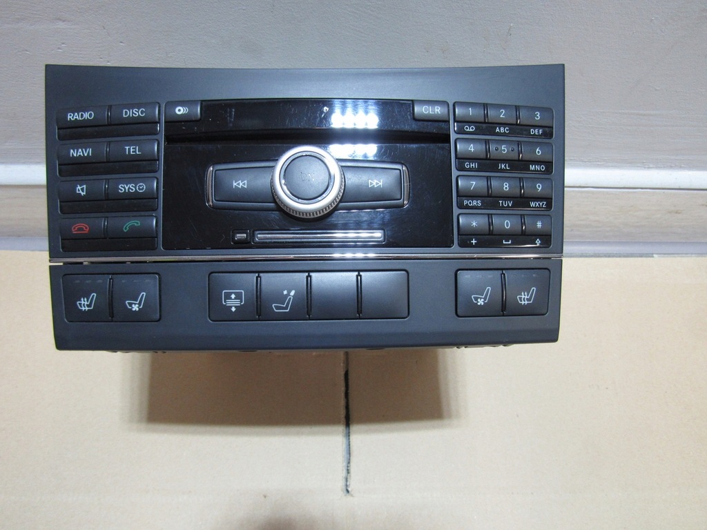 фото №1, Mercedes e w212 63 amg радіо навігація a2129063201