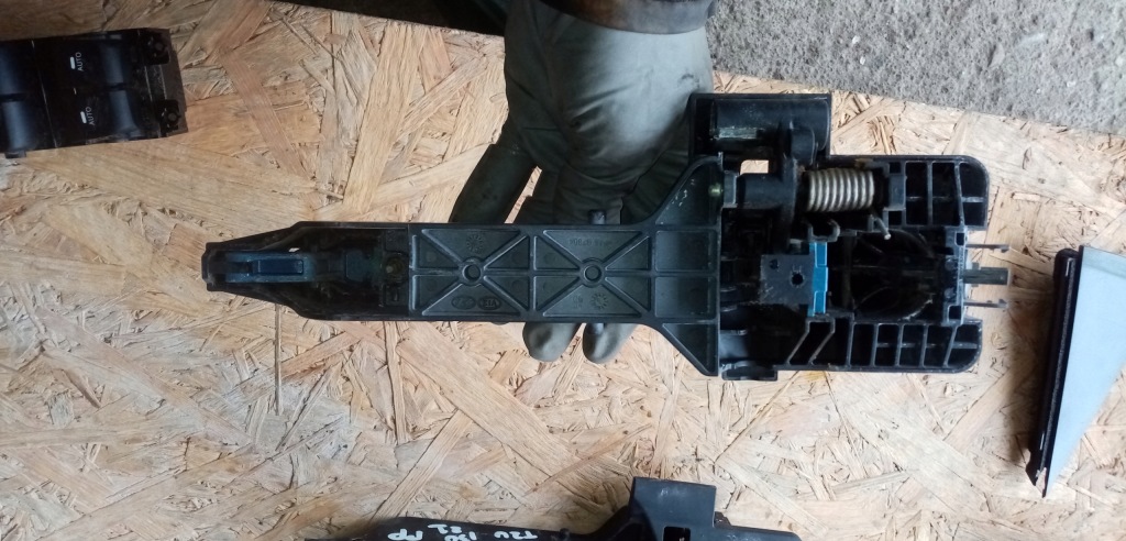 фото №4, Ручка левый правый перед задняя hyundai i30 ii t2u