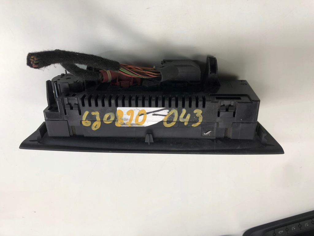 фото №10, Seat ibiza 6j панель блок керування кондиціонера 6j0820043