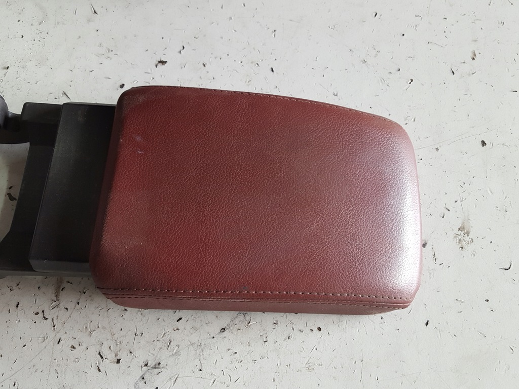 фото №4, Vw eos 06-10r подлокотник кожаный