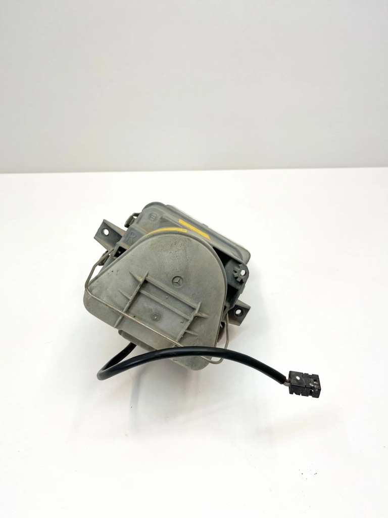 Противотуманная фара правый передний mercedes-benz sl r129 0305120002 32102904 3.0l с Разборки