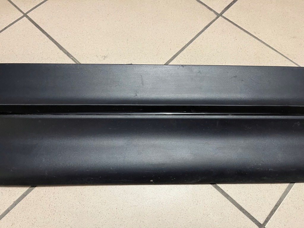 фото №3, Mercedes glb w247 a247 молдинг двері передня перед права