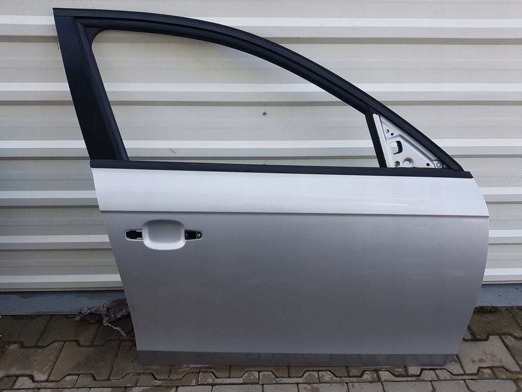 фото №1, Audi a4 b8 08r- двері праве перед lx7w