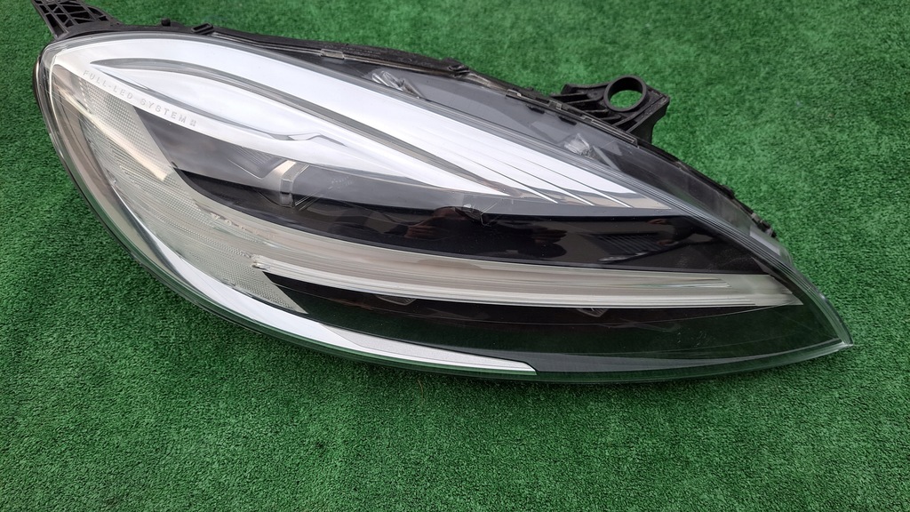 фото №1, Volvo v40 lift full led лампа передняя kpl