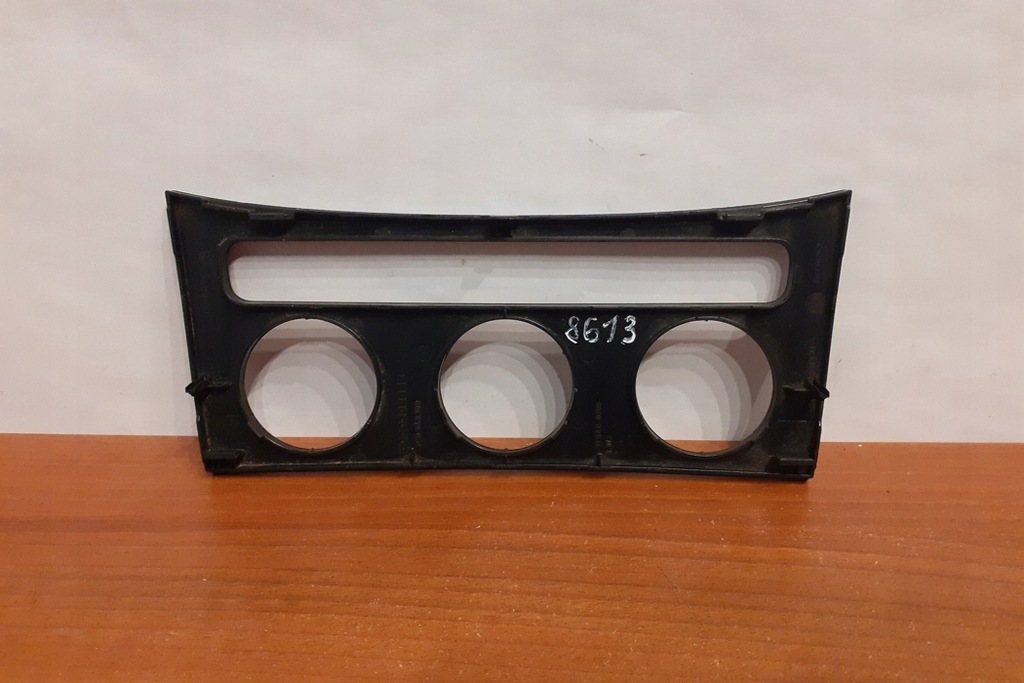 фото №12, Рамка средняя приборная панель vw passat b6 3c2 3c0863100 2007