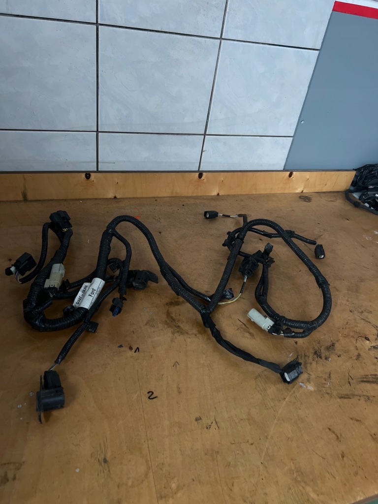 фото №1, Ford kuga escape lift 16- джгут бампер задня 6 pdc