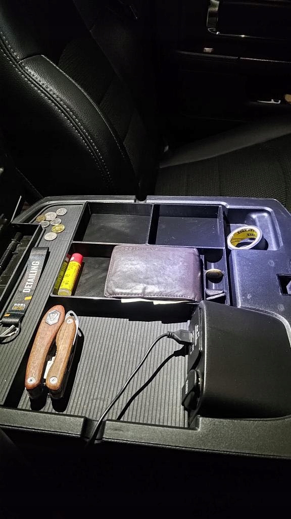 фото №3, Органайзер підлокітник dodge ram iv 09-18